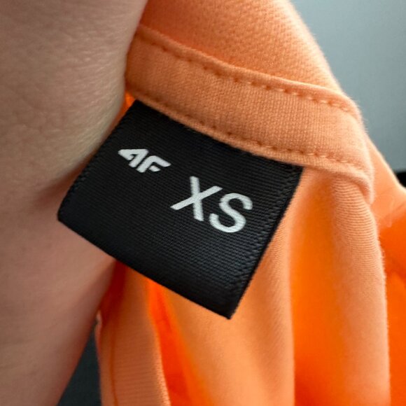 4F Oversized Boxy Quarter Sleeve Tee Shirt in Orange - Picture 8 of 8